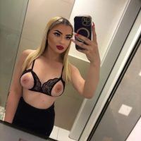 Alice feucht, geil und sexy wartet auf dich.