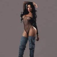 Lina 23 kommt aus Spanien und ist heißer als Feuer.