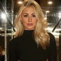 Evelina 24 Jahre alt, sinnlich und heiß.