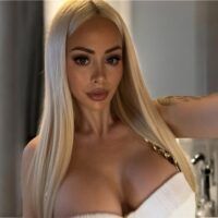 Deutsche Stella 24 sucht richtige Treffen.