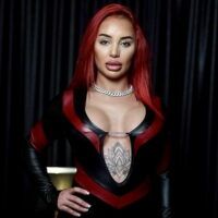 Kyra Killa, dominante Frau aus dem Libanon.